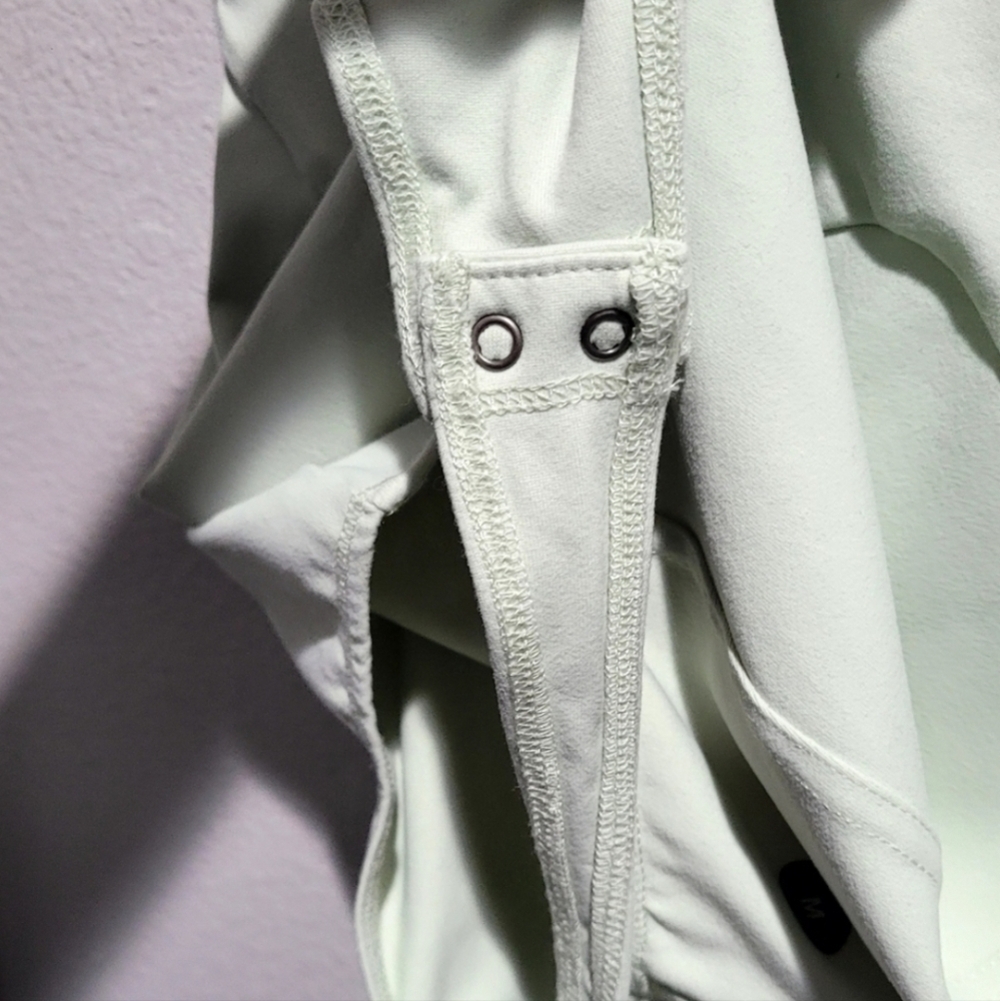 Abercrombie & Fitch Soft A&F Collection Light Green Bodysuit Size Medium - Picture 6 of 6